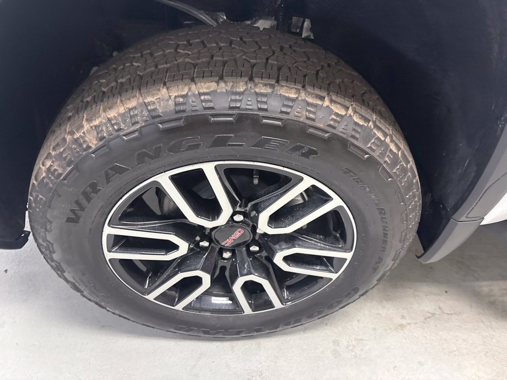 New 2026 GMC Sierra 1500 AT4 w/ AT4 Premium Package AWD/4WD image 24