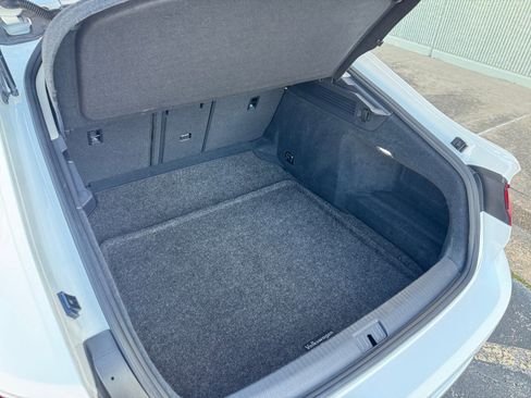 Used 2021 Volkswagen Arteon SE image 16