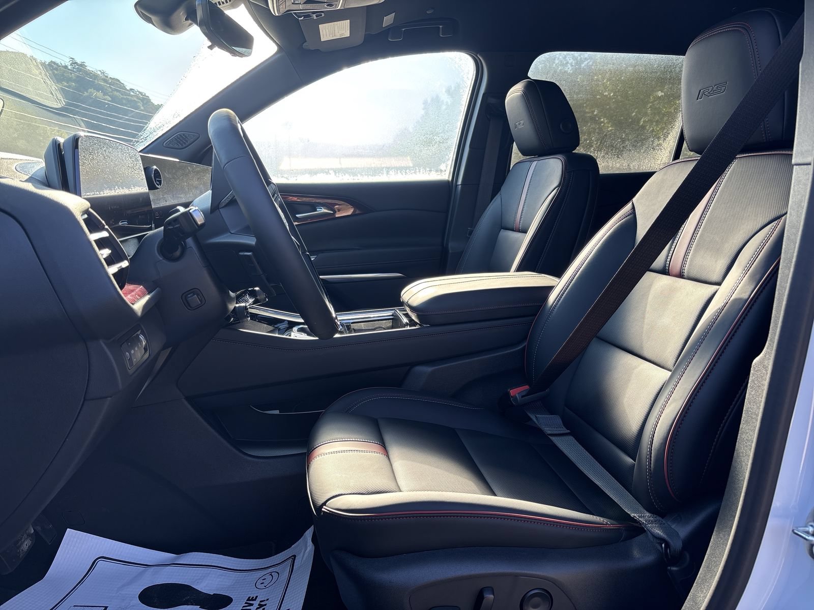 New 2027 Chevrolet Traverse RS AWD/4WD image 14