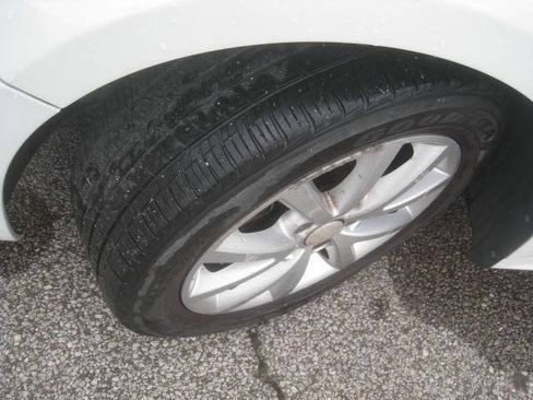 Used 2014 Volkswagen Jetta SE FWD image 26