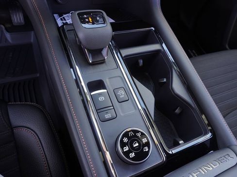 Certified 2025 Nissan Pathfinder Rock Creek image 17