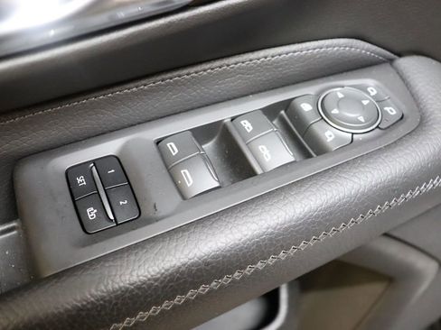 Used 2023 GMC Yukon Denali AWD/4WD image 37