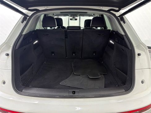 Used 2018 Audi Q5 2.0T Premium Plus w/ Premium Plus Package image 20