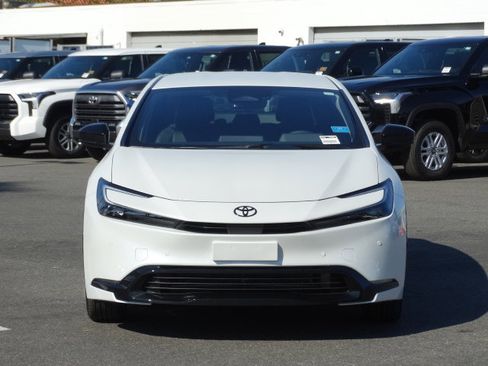 New 2026 Toyota Prius Plug-In Hybrid image 3