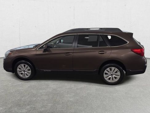 Used 2019 Subaru Outback 2.5i Premium AWD/4WD image 8