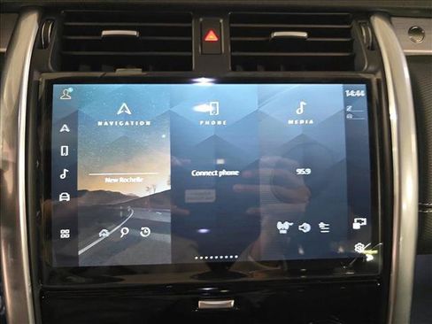 New 2026 Land Rover Discovery Limited Edition AWD/4WD image 25
