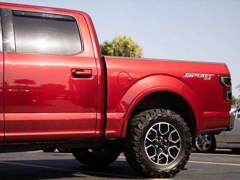 Used 2018 Ford F150 XLT w/ Equipment Group 302A Luxury AWD/4WD image 8