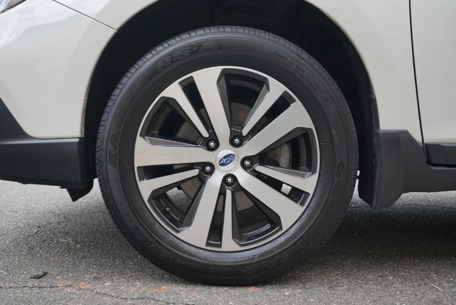 Used 2018 Subaru Outback 2.5i Limited w/ Popular Package #2 AWD/4WD image 15
