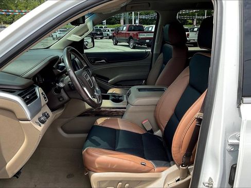 Used 2019 GMC Yukon SLT AWD/4WD image 23