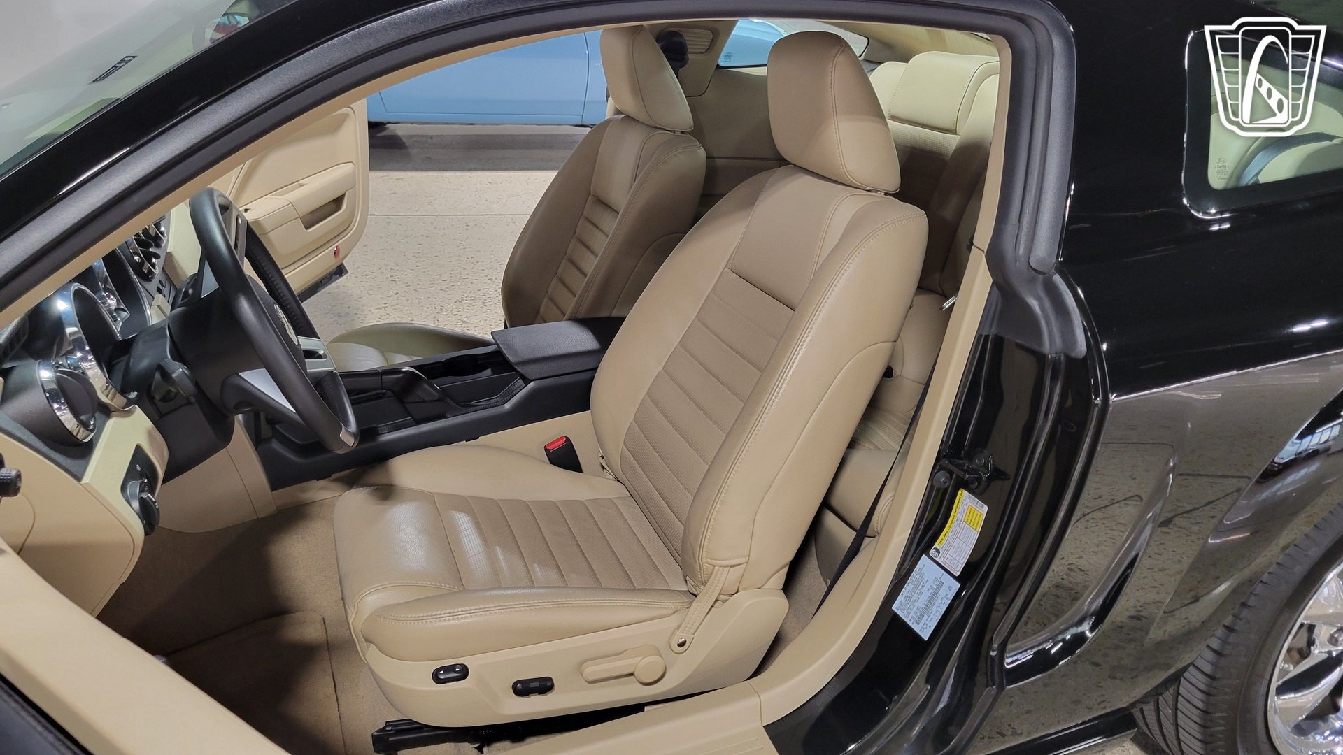 Used 2006 Ford Mustang GT RWD image 15