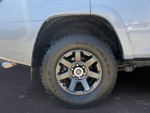 Used 2021 Toyota 4Runner Trail Special Edition AWD/4WD image 28