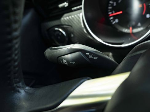 Used 2021 Ford Mustang Coupe RWD image 23