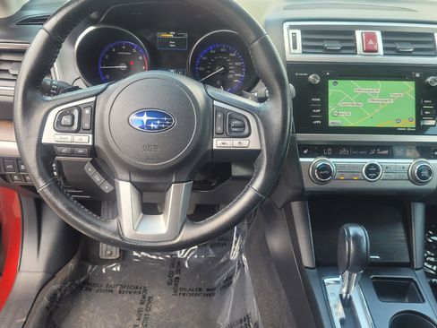 Used 2017 Subaru Outback 2.5i Limited image 16