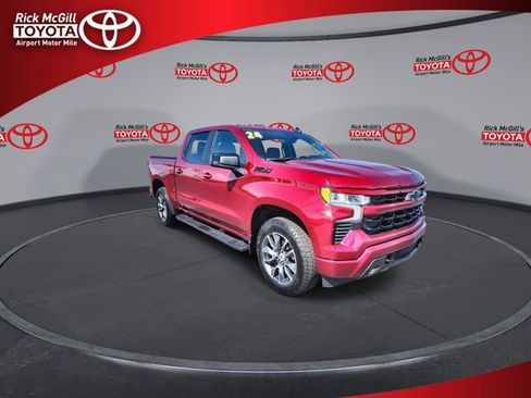 Used 2024 Chevrolet Silverado 1500 RST w/ Convenience Package II image 2