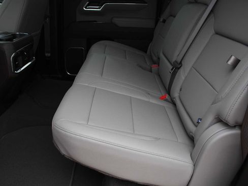 New 2026 GMC Sierra 1500 SLT w/ SLT Premium Package image 25