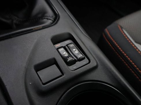 Used 2022 Subaru Crosstrek 2.0i Premium w/ Popular Package #4 image 38