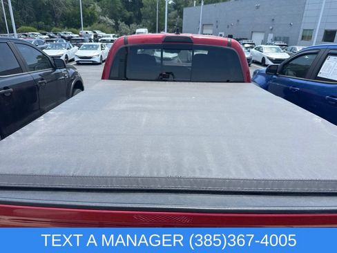 Used 2020 Toyota Tacoma TRD Off-Road w/ Technology Package AWD/4WD image 12