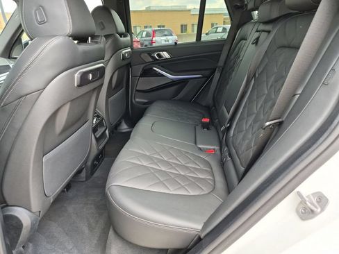 Used 2026 BMW X5 xDrive40i w/ M Sport Package AWD/4WD image 10