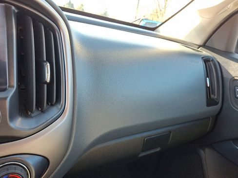 Used 2022 Chevrolet Colorado Z71 w/ Safety Package image 31