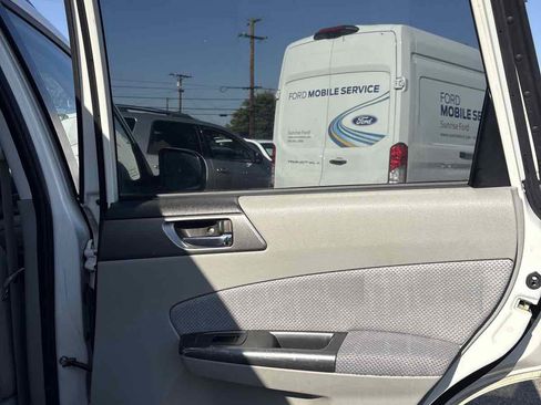 Used 2011 Subaru Forester 2.5XT Premium image 13