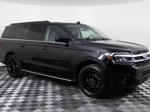 Used 2023 Ford Expedition Max XLT AWD/4WD image 10