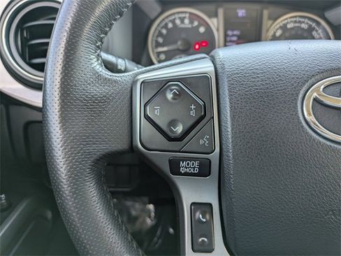 Used 2020 Toyota Tacoma SR5 image 24