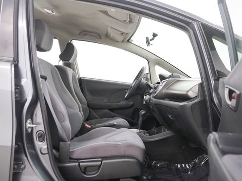 Used 2013 Honda Fit image 11