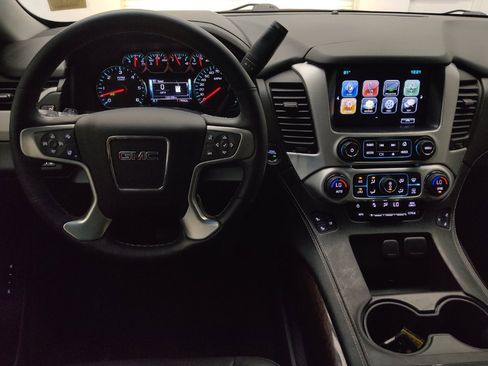 Used 2017 GMC Yukon SLT w/ Premium Edition RWD image 22