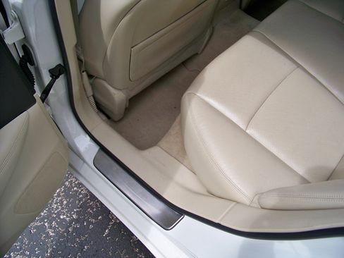 Used 2018 INFINITI Q50 Luxe w/ Sensory Package (Luxe) image 24