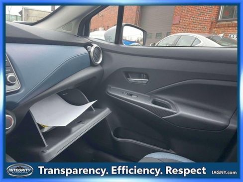 Certified 2025 Nissan Versa SV w/ Trunk Package image 32