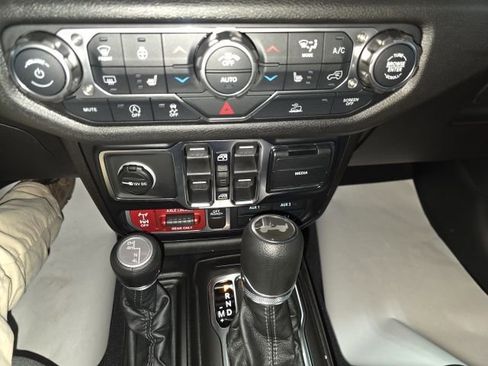 New 2026 Jeep Wrangler Unlimited Sport AWD/4WD image 33