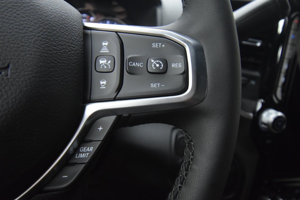 New 2027 RAM 3500 Big Horn AWD/4WD image 29