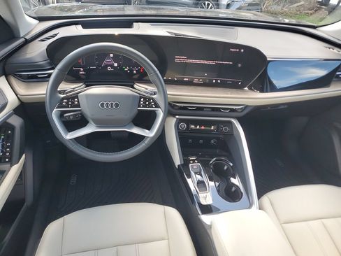 Certified 2025 Audi Q5 Premium w/ Premium Plus AWD/4WD image 3