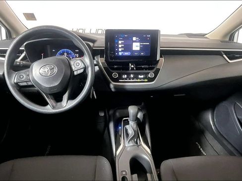 Used 2026 Toyota Corolla LE FWD image 11