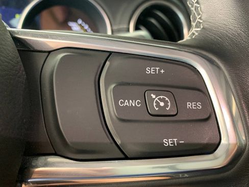 Used 2023 Jeep Wrangler Unlimited Sahara w/ Cold Weather Group AWD/4WD image 15