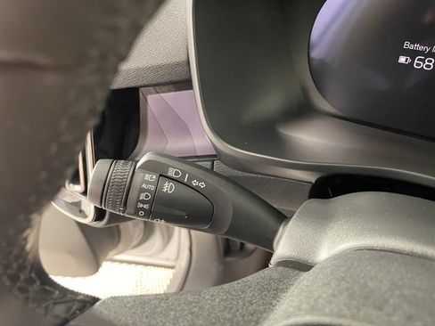 Used 2023 Volvo XC40 Recharge Core w/ Protection Package Premier AWD/4WD image 13