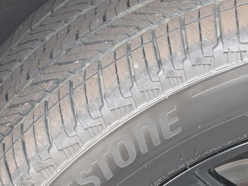 Used 2023 GMC Sierra 1500 SLT w/ SLT Premium Package RWD image 11