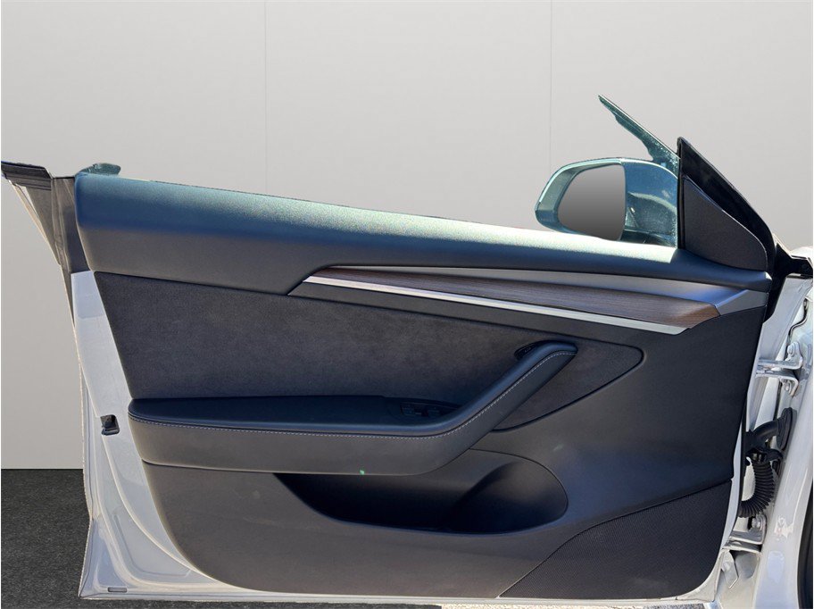 Used 2022 Tesla Model 3 RWD image 18