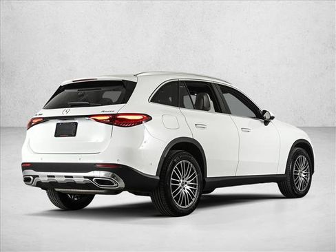 Certified 2025 Mercedes-Benz GLC 300 4MATIC image 5