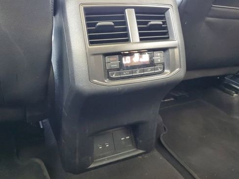 Used 2022 Volkswagen Atlas SEL Premium image 37