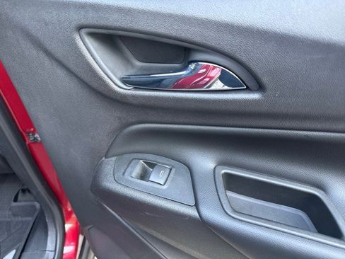 Used 2018 Chevrolet Equinox LT image 41