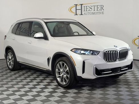Used 2024 BMW X5 sDrive40i RWD image 2