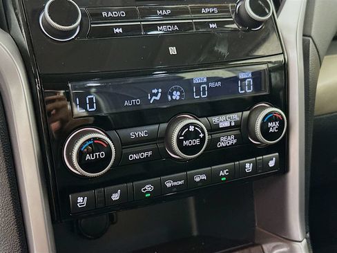 Used 2022 Subaru Ascent Touring w/ Popular Package #2A AWD/4WD image 23