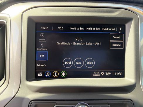 Used 2025 Chevrolet Silverado 1500 W/T image 12