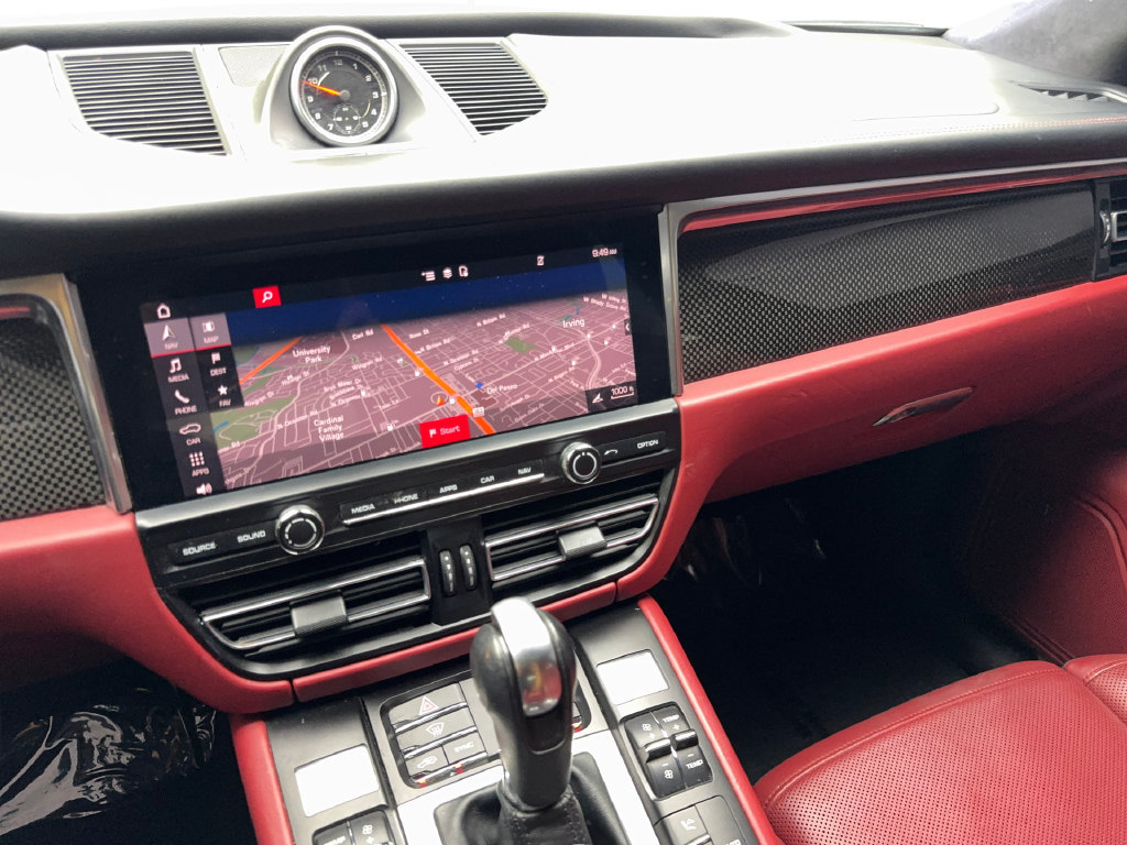 Used 2021 Porsche Macan Turbo AWD/4WD image 61
