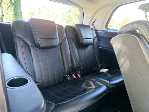 Used 2015 Mercedes-Benz GL 450 4MATIC w/ Lighting Package image 41