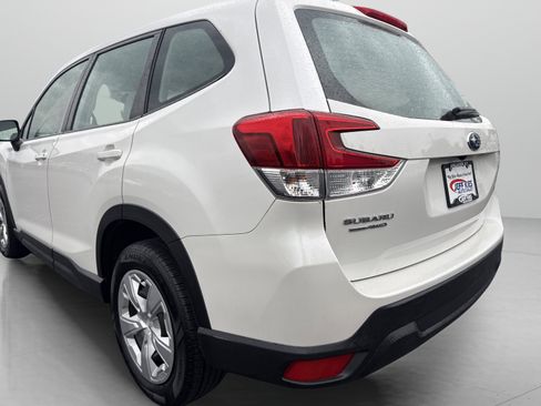 Used 2019 Subaru Forester AWD/4WD image 7