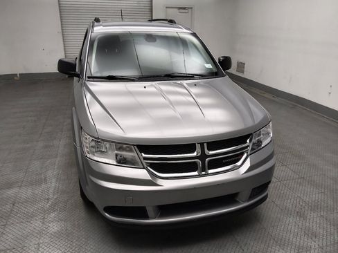 Used 2020 Dodge Journey SE FWD image 14