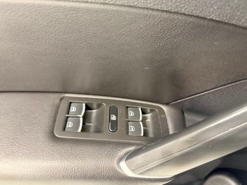 Used 2017 Volkswagen Passat 1.8T R-Line FWD image 16