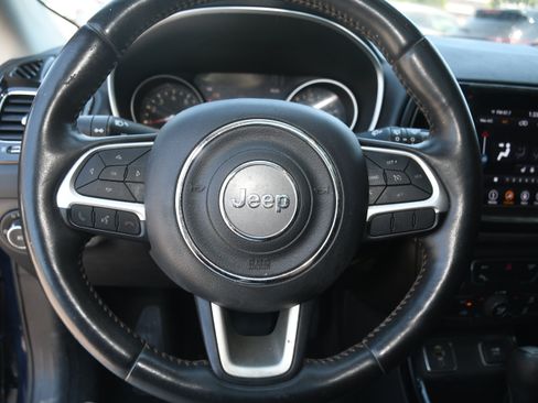 Used 2018 Jeep Compass Limited w/ Navigation Group FWD image 14